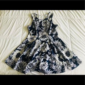 Mine Floral Print Sleeveless L Dress